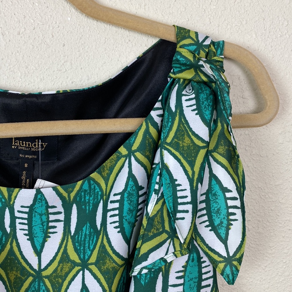 NWT Laundry by Shelli Segal | Satin Green Printed Side Tie Blouson Dress - Picture 4 of 9